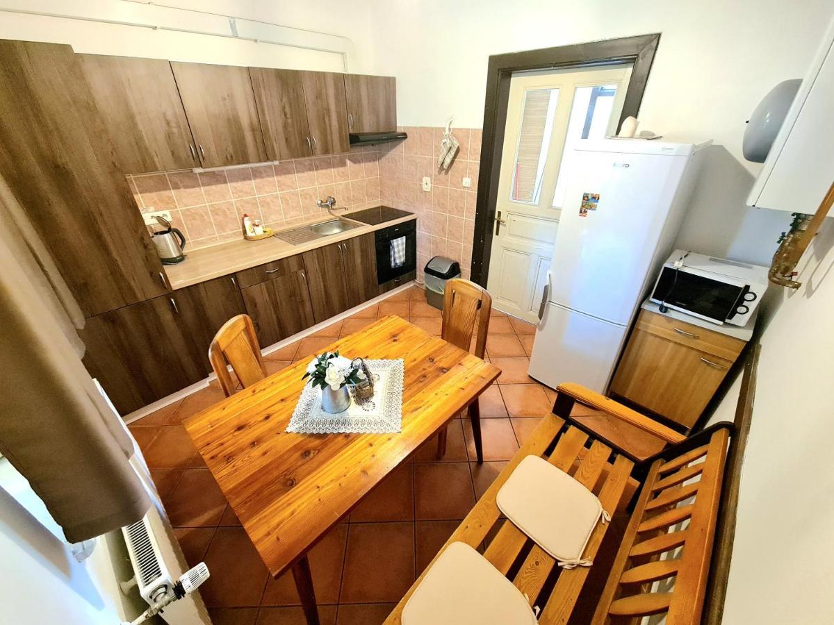 Uzkokolejky - Apartmany Strizovice المظهر الخارجي الصورة